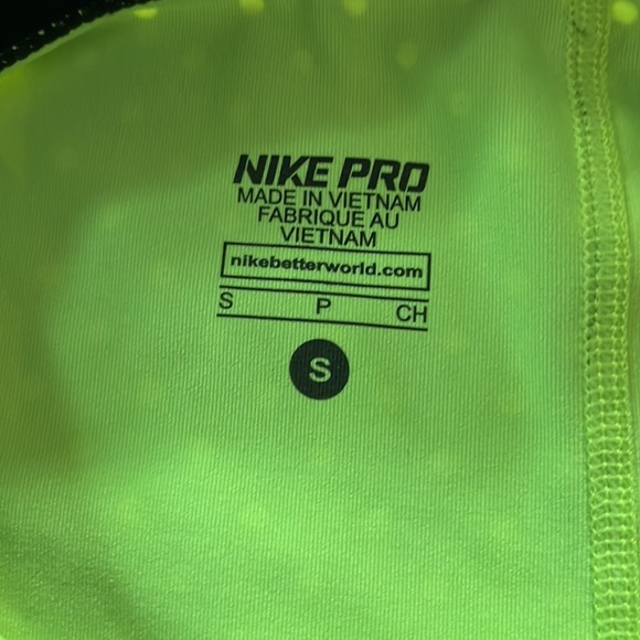 Nike Pro shorts small - Picture 2 of 3